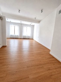 Nowoczesny lokal 45 m/2 centrum Gorlic parking.