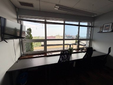 Gabinet biurowy z widokiem na Wawel / dostepne 2gabinety,16/12m2