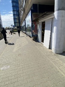Pawilon handlowy Warszawa Śródmieście