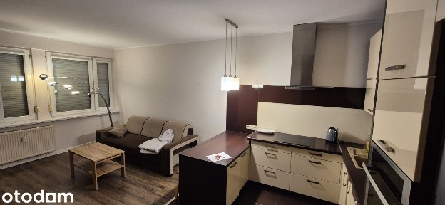 Mieszkanie 3 pokoje 64 m2 z piwnicą w Wrocławiu