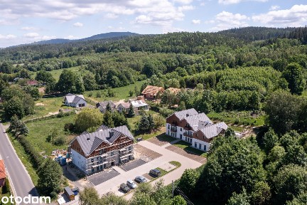 Apartament z dużym ogrodem w Świeradowie-Zdroju
