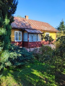 Sprzedam dom drewniany z działką na Roztoczu