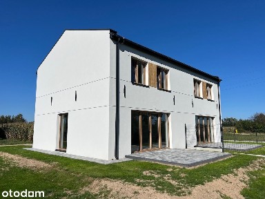 Mieszkanie 95m2 z czterema pokojami, strychem 42m2 i działka 4,3ar