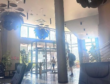 Wynajęty lokal inwestycyjny z solidnym najemcą, Jerozolimskie, stały dochód