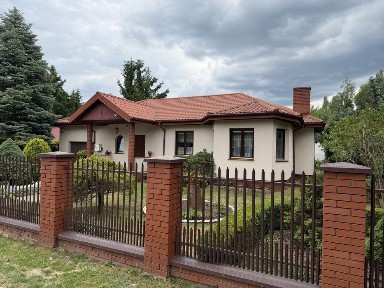 Parterowy dom wolnostojący Opypy