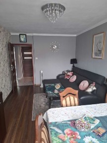 Sprzedam mieszkanie 2 pokojowe z widną kuchnią + balkon+piwnica