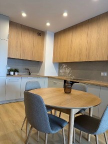 2 - pokojowy apartament premium z klimą - u. Złota 2