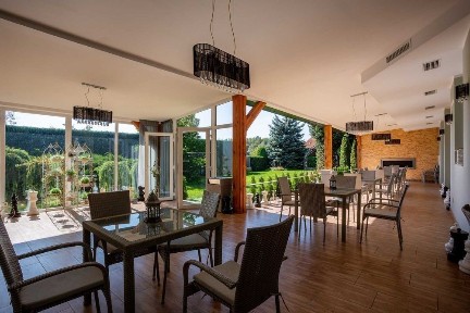 Wynajem lokalu użytkowego - Restauracja w Nałęczowie