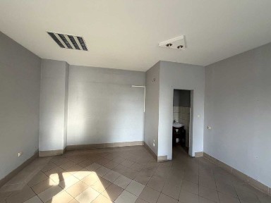 Lokal CENTRUM Włoszczowa: 27 m² z witryną albo cały parter 120 m²