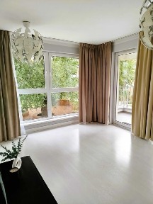 Na wynajem 4-pokojowe mieszkanie dwa balkony i miejsce postojowe w cenie Nowe Miasto