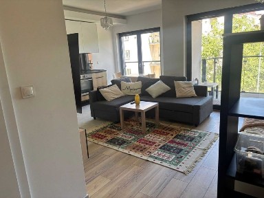 Przestronna i bogato wyposażona kawalerka 36 m² z dużym balkonem | Zajezdnia, Jeżyce | dostępne od zaraz