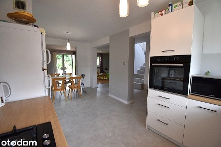 Dom jednorodzinny z garażem w spokojnej okolicy -140m2