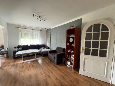 Mieszkanie na wynajem, ok 50m², dwa balkony