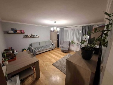 Wynajmę Mieszkanie 2 pokojowe 52.m na osiedlu poludnie