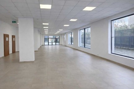 Nowoczesny lokal w centrum Jasła - 222 m², cena brutto