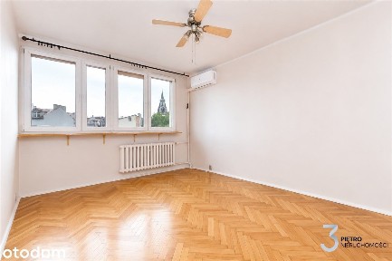 Centrum, 2 pokoje, do odświeżenia
