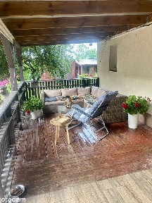 Gotowy do zamieszkania bliźniak z dużym ogrodem