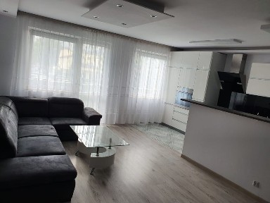 Mieszkanie do wynajęcia 54m, 2 pokoje ul. Obornicka. 1 piętro, winda