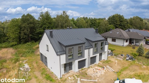 DOM na sprzedaż - Bliźniak z działką 900m²