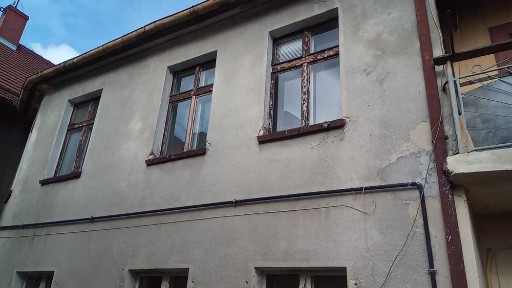 Budynek mieszkalny do kapitalnego remontu