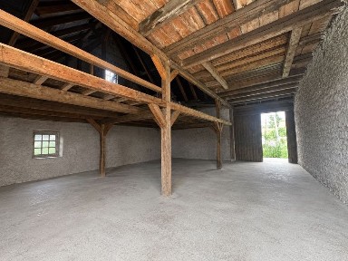 WYJĄTKOWA STODOŁA Z POTENCJAŁEM w Cieplicach - 550 m² | Widok na góry | Bezpośrednio od właściciela