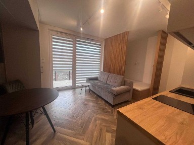 Mieszkanie 1-pokojowe w Centrum z balkonem, 5 min spacerem do UJK CM