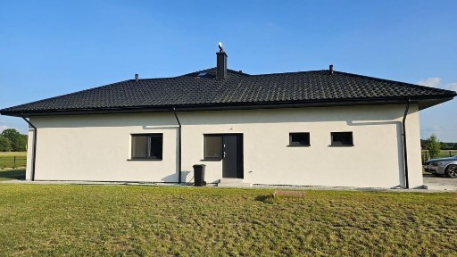 Wolnostojący jednorodzinny dom parterowy 130m2 działka 30ar