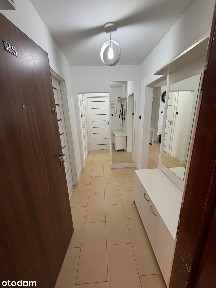Komfortowe 3-pokojowe mieszkanie w centrum - gotowe do zamieszkania!