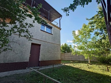 Duży dom wolnostojący 157 m², nowy dach, budynek gospodarczy | Śniadowo