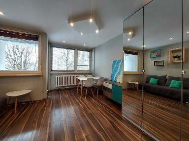 Mieszkanie na os Arki Bożka z balkonem i widokiem na zieleń