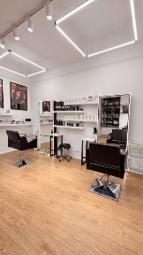 Odstapie w pelni wyposazony salon beauty 90 m2 centrum Warszawy Srodmiescie gotowy do natychmiastowego startu