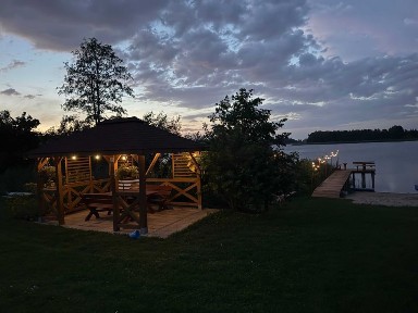 Domek nad Jeziorem Juksty - prywatna plaża, pomost i cisza Mazur