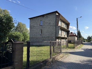 Dom 168 m² na działce 1091 m² w Jaworznie - Niezależne lokale i ogromny potencjał inwestycyjny