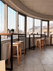 Lokal gastronomiczny z wyposażeniem odstąpię