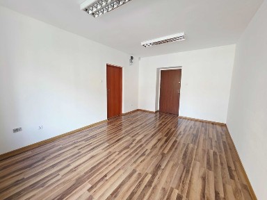 Lokal biurowo - usługowy centrum Bytomia 3 pokoje Parter Moniuszki 26A