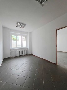 Do wynajęcia lokal biurowo-usługowy Parter Centrum Bytomia Cena brutto z opłatami