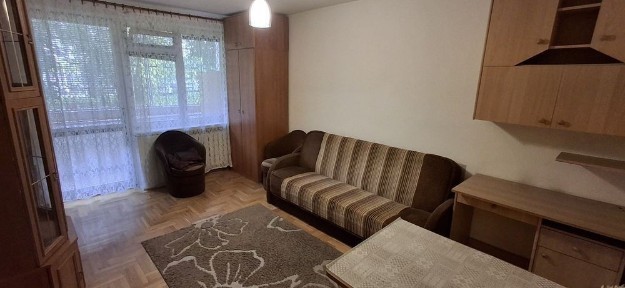 Jednopokojowe z jasną dużą kuchnią i balkonem
