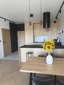 49 m² | Salon z aneksem + sypialnia + garderoba | wysoki standard | bezpośrednio od właściciela