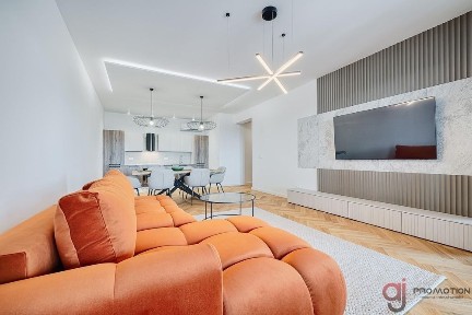 Do wynajęcia, klimatyzowany trzypokojowy apartament o pow. 80,87 m2 z 27 m2 tarasem w ekskluzywnej i niepowtarzalnej inwestycji w Łodzi - New Iron.