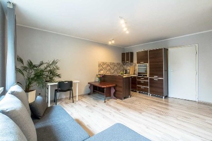 Właściciel wynajmie - 2 pokoje - od zaraz - Koszutka - ul. Widok - 38m2 - parking - piwnica - cisza i spokój