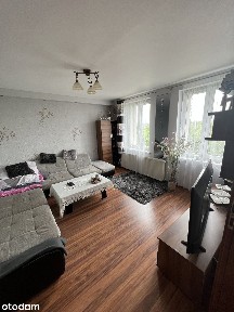 Mieszkanie w miejscowości Grzmiąca, blisko stacji PKP (około 300m).