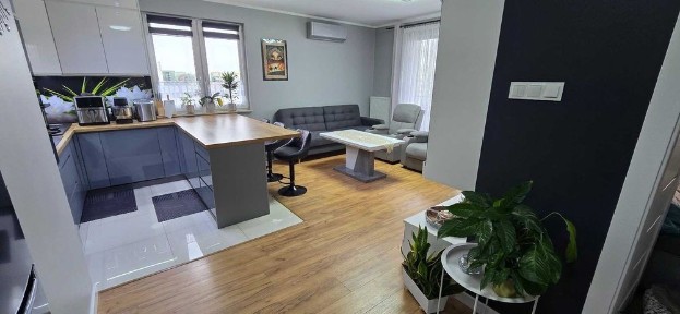 |Knurów Aleja Lipowa|bezczynszowy nowoczesny apartament z dwoma garażami|idealna lokalizacja|jedna cena za 3 nieruchomości|