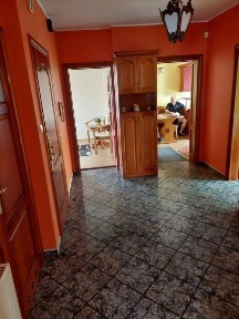 Na sprzedaż lub wynajem kondygnacja domu we Władysławowie ok 125mkw.Mozliwosc wyodrębnienia mieszkania