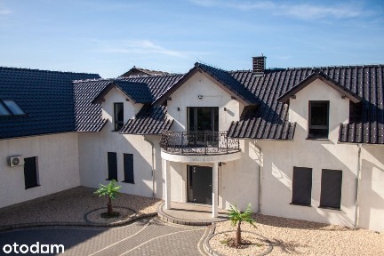Dom na Sprzedaż: 1003 m² Użytkowej Powierzchni