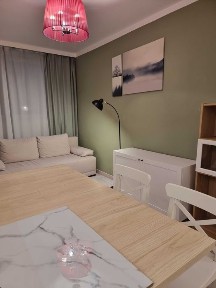 Sloneczna kawalerka z oddzielną sypialnią Morena Rakoczego