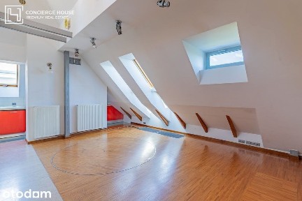 Wyjątkowy loft przy metrze Racławicka - poddasze