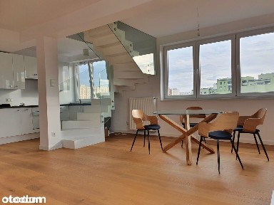 Klimatyzowany apartament na ostatnim piętrze z tarasem