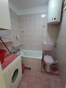 BEZPOŚREDNIO: Słoneczne 2-pokojowe mieszkanie 43,58m2, II piętro, ul. 3 Maja - CENTRUM
