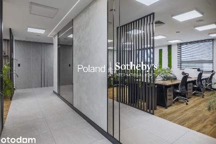 Funkcjonalny lokal biurowy na Żoliborzu z miejscami parkingowymi