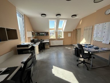Do wynajęcia nowoczesne biuro 38 m² - doskonała lokalizacja, blisko Obwodnicy Metropolitalnej